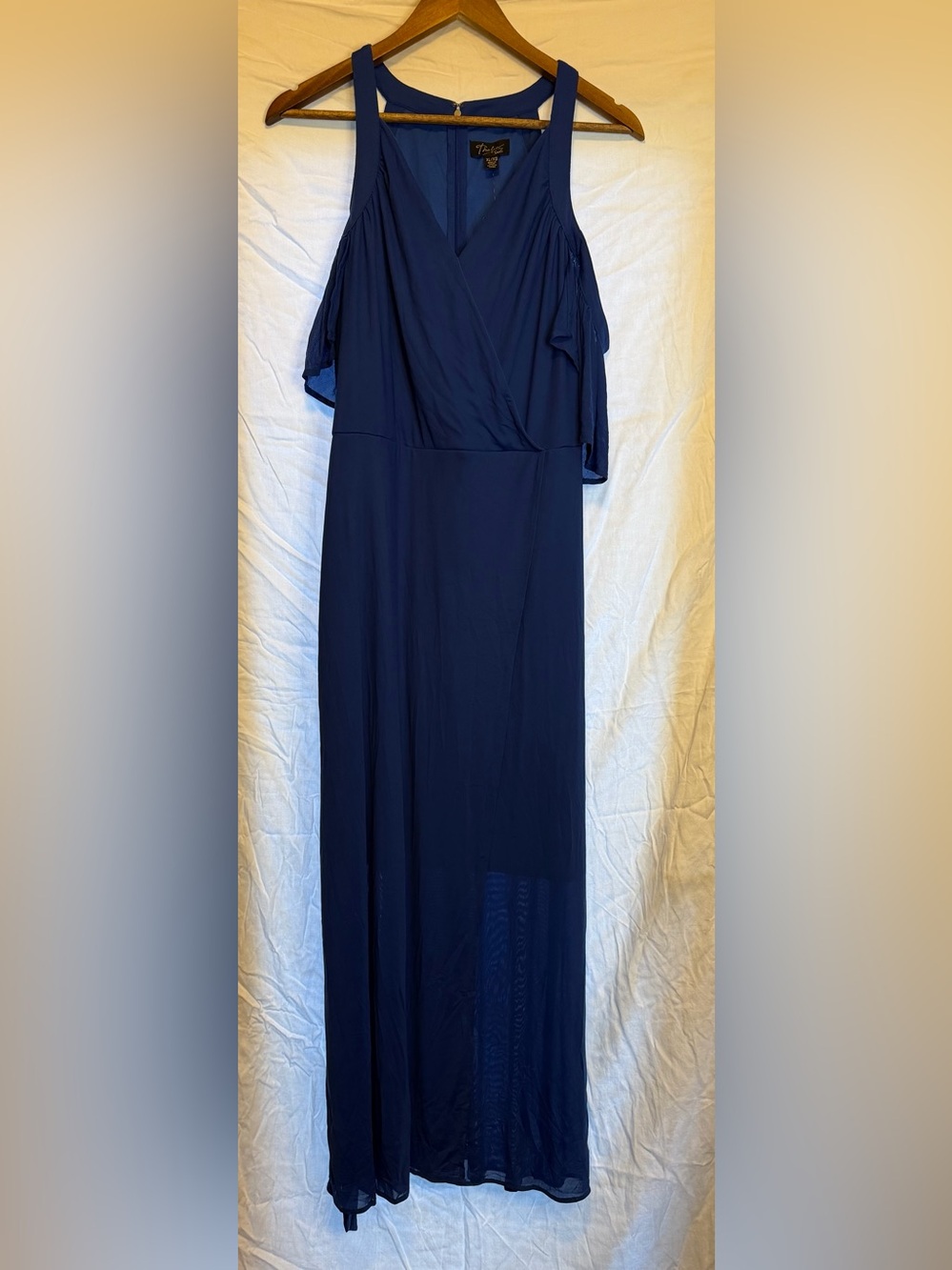 Thalia Sodi Navy Blue Cold-Shoulder Maxi Dress